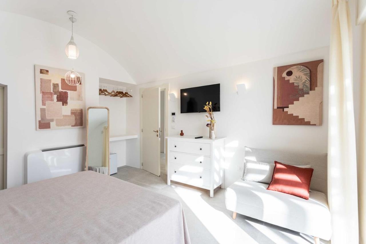 Dimora Dei Maestri-Camera Con Veranda E Bagno Privati Felline Esterno foto